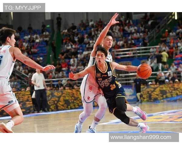 2020年CBA赛季广东男篮对阵福建队精彩回顾与赛后分析